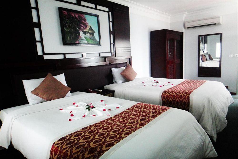 Sea And Sand Hotel Hội An Buitenkant foto