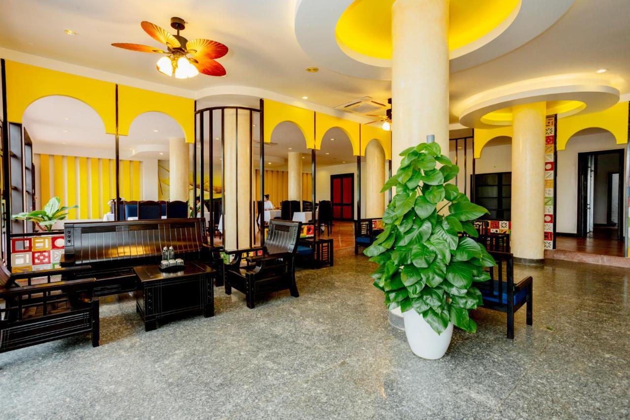 Sea And Sand Hotel Hội An Buitenkant foto