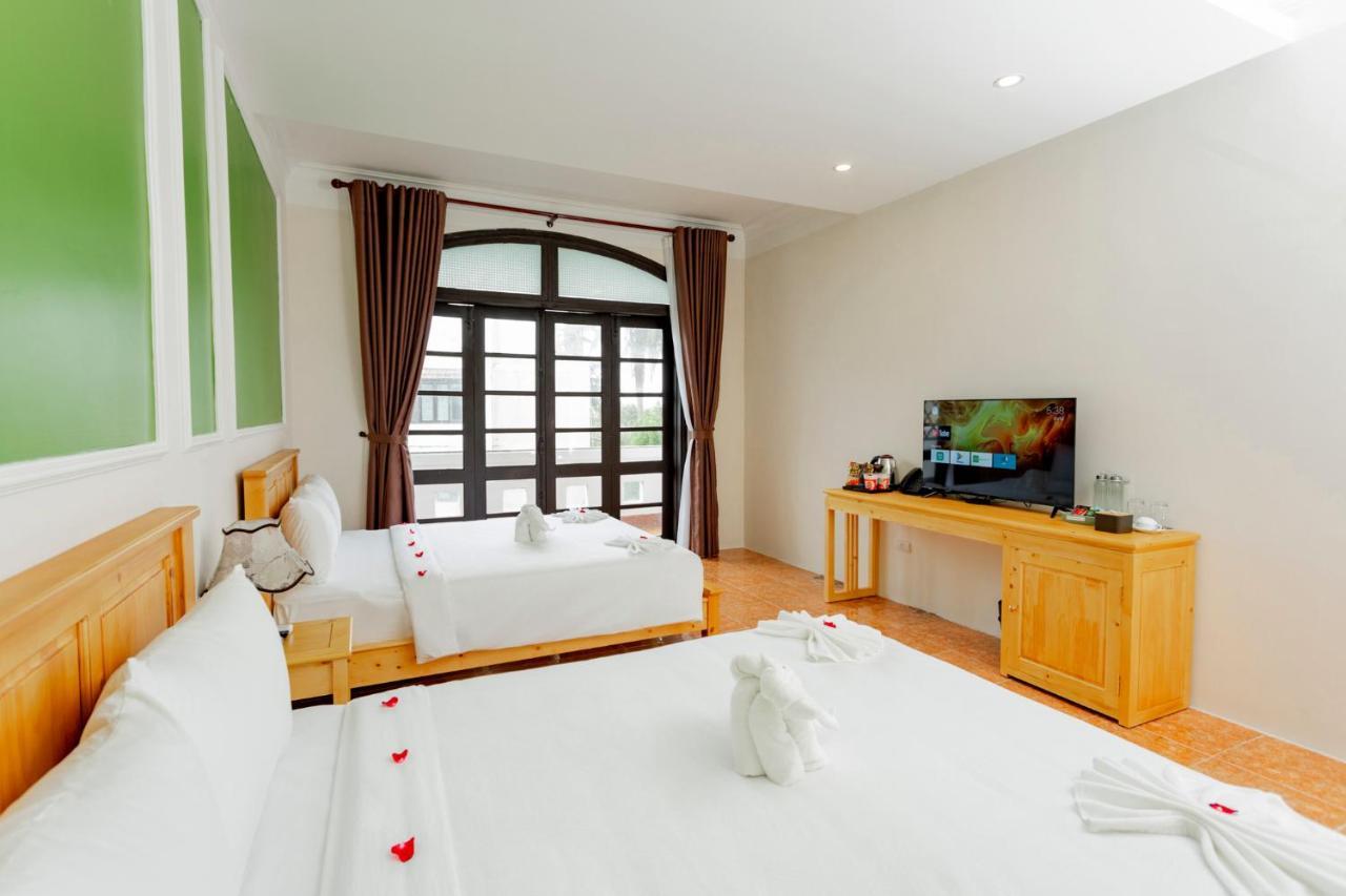 Sea And Sand Hotel Hội An Buitenkant foto