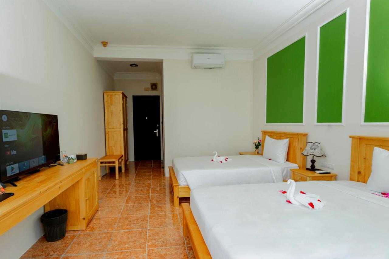 Sea And Sand Hotel Hội An Buitenkant foto