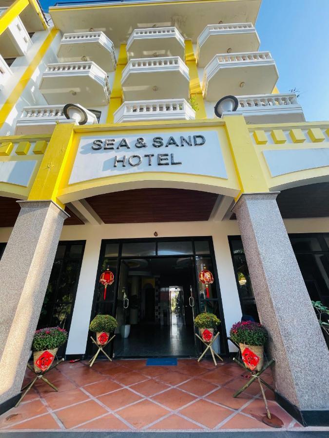 Sea And Sand Hotel Hội An Buitenkant foto