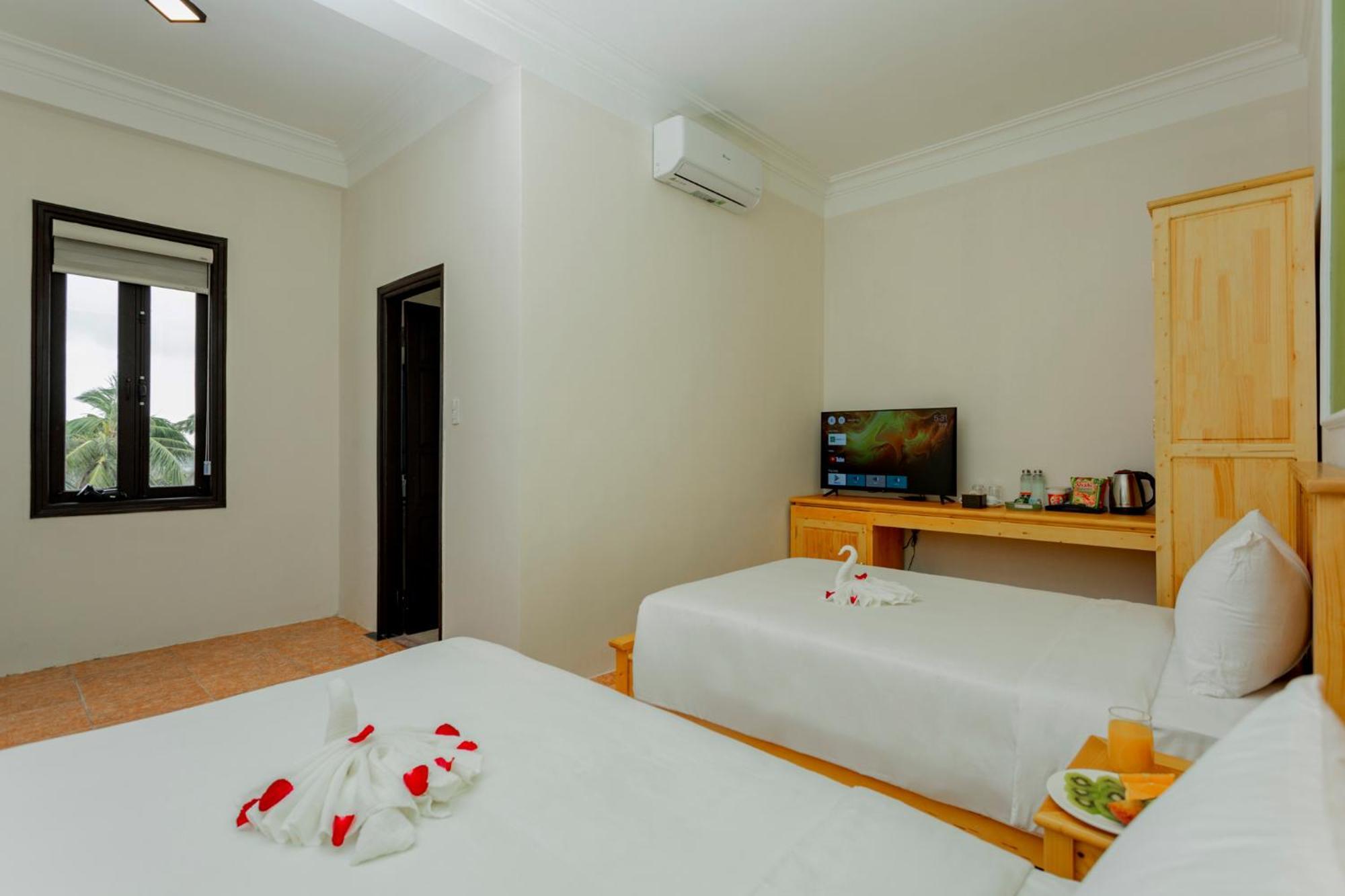 Sea And Sand Hotel Hội An Buitenkant foto