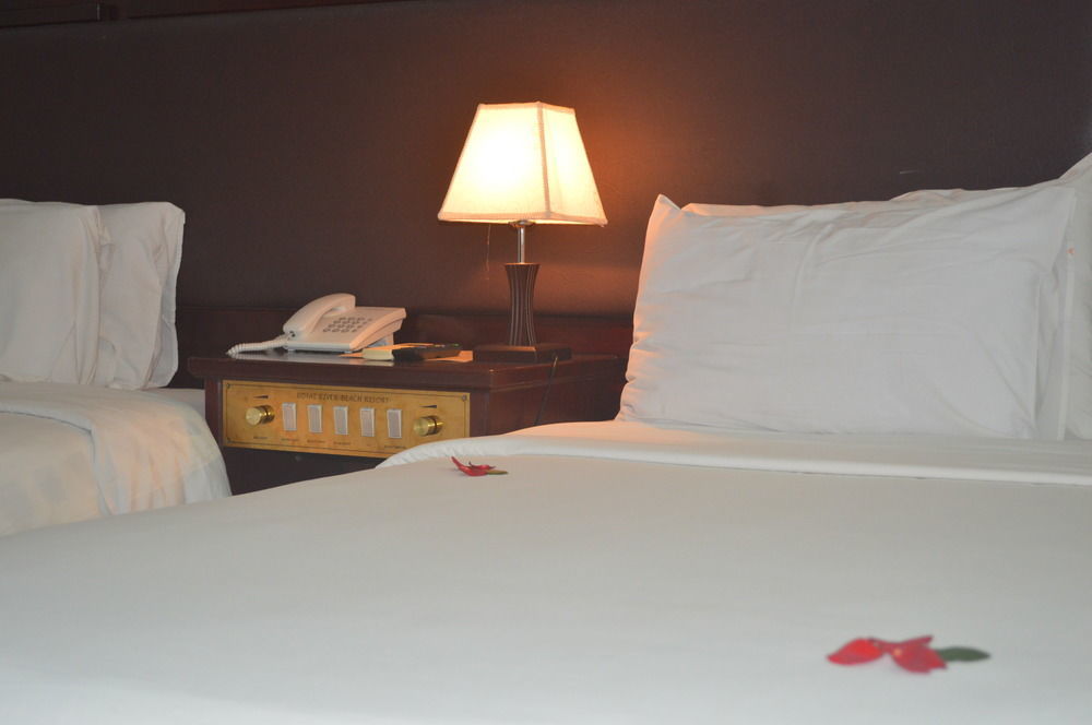 Sea And Sand Hotel Hội An Buitenkant foto