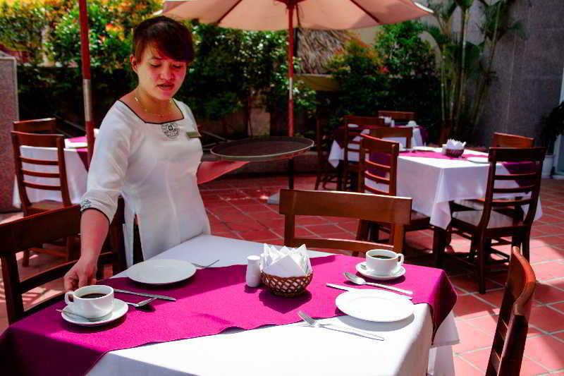 Sea And Sand Hotel Hội An Buitenkant foto