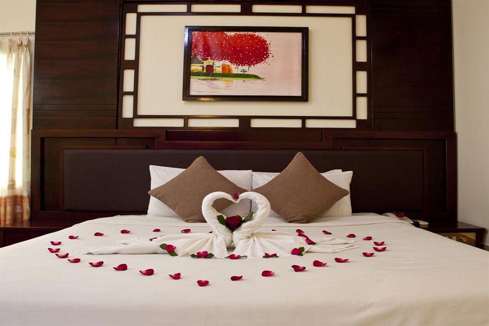 Sea And Sand Hotel Hội An Buitenkant foto